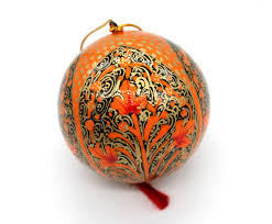 Adorno Navideño de Papel Maché Hecho a Mano, Bola de Navidad Naranja Pintada a Mano con Diseño Floral, Decoración Colgante para Árbol, Resistente al Agua e Inastillable - Product Image 6