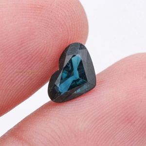Saphir bleu turquoise naturel de 2,85 carats, taille cœur facettée, pierre précieuse en vrac, Memoria Jewels, vente en gros - Product Image 2