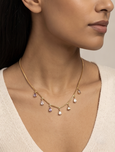 Collier pendentif Divyoro plaqué or avec chaîne serpent ethnique et gouttes en zircon cubique en forme de poire pour femme, idéal pour un usage quotidien romantique - Product Image 3