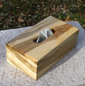 Boîte à mouchoirs en bois artistique pour décorer la maison, rehaussant l'intérieur avec des détails en bois faits à la main - Product Image 5