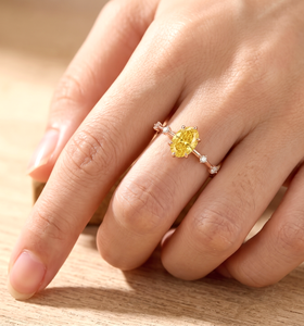 Bague de mariage minimaliste certifiée IGI, couleur DEF, clarté VSVVS, or massif 10K 14K 18K, diamant jaune ovale et diamant de laboratoire taille ronde - Product Image 2