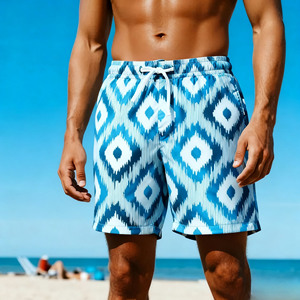 Shorts de sport élégants. Conçu avec des finitions à contraste élevé. coupe athlétique. et matériau durable pour les entraînements quotidiens intenses. - Product Image 1
