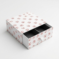 Individuell Bedruckte Geschenkbox mit Unterteilung, Schleifenband und Premium-Schmuckorganizer