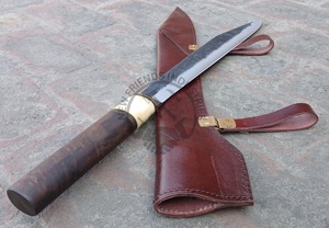 Couteau Seax Viking long en acier au carbone forgé à la main, lame de 15 pouces, manche ambidextre en bois de noyer et os avec bolster en laiton, pour la chasse en extérieur - Product Image 3