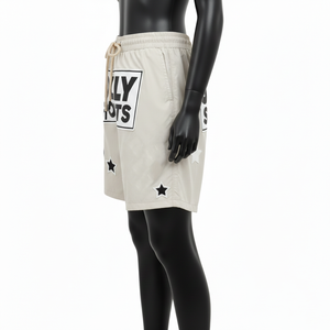 Shorts cortavientos de alta calidad para mujer, poliéster transpirable, beige crema, con apliques bordados y logotipo. - Product Image 3