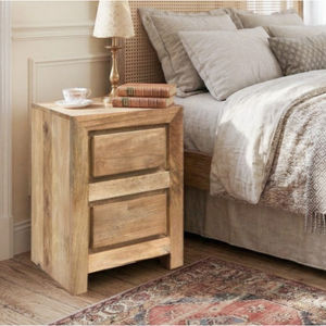 Mesa de Noche de Madera de Mango Sólida de Estilo Rústico Indio, Minimalista, con 2 Cajones, Ensamblada, para Dormitorio Moderno, Apartamento y Hotel - Product Image 1