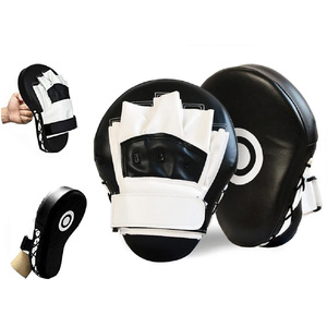 Pads de frappe incurvés professionnels en cuir de haute qualité pour l'entraînement de boxe – Conception professionnelle pour la vente en gros - Product Image 1