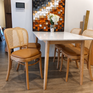 Ensemble de table à manger convertible MT Furniture, style scandinave moderne minimaliste, avec 4 chaises, pieds en bois, plateau en marbre, forme rectangulaire - Product Image 1