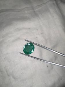 Émeraude naturelle de Zambie de 3,70 carats, taille ovale, pierre précieuse verte de qualité supérieure pour la fabrication de bijoux fins, vente en gros - Product Image 3