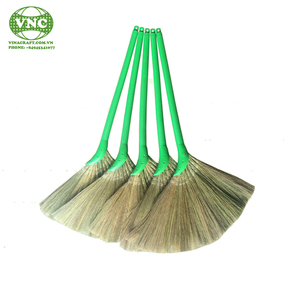 Escoba de Paja Vietnamita Premium, Auténtica Escoba Asiática Hecha a Mano con Cabezal de Material Natural de Hierba - Product Image 5
