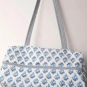 Handcrafted Luxury Sport Eco-Friendly Cotton Quilted <b>Duffel</b> <b>Bag</b> Floral Print Large Capacity Travel <b>Bag</b> Adjustable Strap - Product Image 2