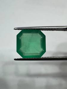 Émeraude zambienne sans huile 5,27 carats 11,75*11,30*5,28 mm certifiée IGI pour usage en joaillerie - Product Image 6