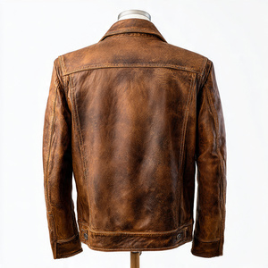 Veste en cuir de haute qualité, très élégante et stylée - Product Image 4