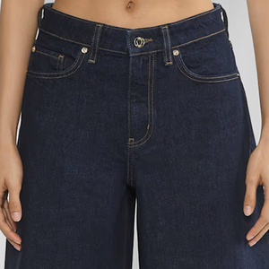 Diseño de logotipo personalizable / Pantalones cortos para mujer con diseño de bolsillos laterales y cierre de botones, con diseño de alta calidad a precio económico. - Product Image 2