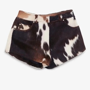 Shorts en cuir naturel faits main pour femmes, shorts en cuir de vache véritable, shorts en cuir à poils. - Product Image 1