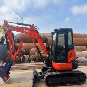 Puissante excavatrice Kubota KX057-5 conçue pour des travaux de terrassement précis et un fonctionnement fluide sur les chantiers de construction très fréquentés - Product Image 5