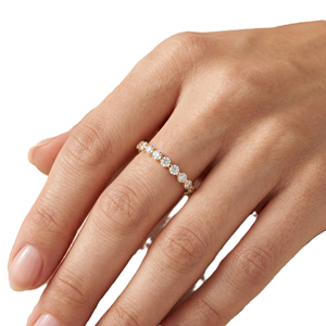 Magnifique bague d'éternité minimaliste en or massif 14 carats avec diamant de laboratoire rond, bague empilable, bague de promesse, bague de fiançailles personnalisée - Product Image 5