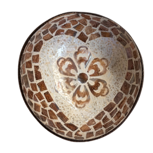 Tazón de cáscara de coco con finas grabas, material ecológico, superficie elegante para cocinas modernas - Product Image 2