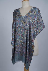 Estola de Cachemira, Seda y Modal Premium para Mujer, Ligera y Suave, Chal con Estampado Digital de Diseñador y Detalles de Cristal - Product Image 2