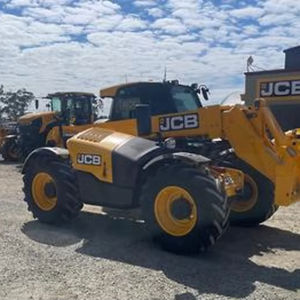 รถยกเทเลแฮนด์เลอร์ JCB รุ่นใหม่ 540-170-17m พร้อมความสูงของงาต่ำ 75 มม. ล้อยาง/PU สำหรับใช้งานกลางแจ้งและทุกสภาพพื้นผิว - Product Image 1
