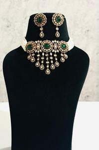 Ensemble collier choker victorien Kundan vert luxueux non taillé avec pierres gemmes doublet et boucles d'oreilles assorties, ensemble de mariage indien pour mariée - Product Image 6