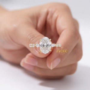 Magnifique bague de fiançailles ovale tendance pavée de diamants de laboratoire en or blanc 14 carats, bijoux pour femme pour anniversaire et mariage - Product Image 4