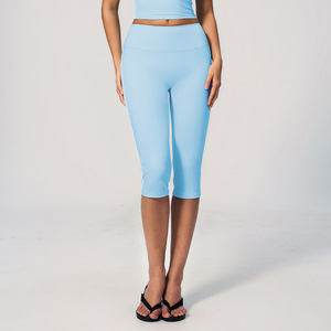 Pantalon de yoga capri bleu marine taille haute avec bande latérale, leggings sans couture extensibles dans quatre directions pour femmes - Product Image 4