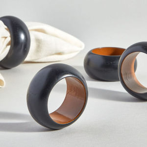 แหวนรองผ้าเช็ดปากไม้ทำมือ พร้อมสีคุณภาพสูงที่วาดด้วยมือ เหมาะสำหรับตกแต่งโต๊ะ - Product Image 1