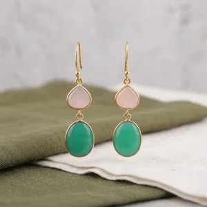 ขายร้อน2021สีเขียวและสีชมพู Chalcedony หินคู่ต่างหูทองเหลืองชุบทองต่างหู Non Tarnish Bezel การตั้งค่าต่างหู - Product Image 2