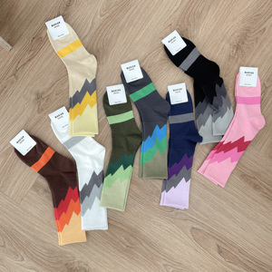 Chaussettes de sport en coton peigné de qualité supérieure pour femmes, chaussettes de sport respirantes à haute élasticité - Product Image 5