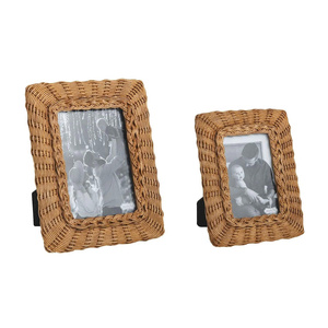 Cadre photo en rotin au design rustique fait main, finition brute et épurée, accent parfait pour les intérieurs minimalistes - Product Image 6