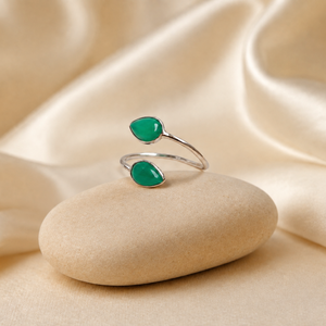 Bague en argent sterling 925 avec onyx vert, design simple, ajustable, pour femme, design goutte d'eau - Product Image 3