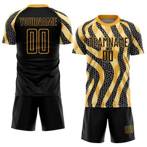 Wholesale Custom Size Breathable Lightweight Men's Soccer Uniform Short Sleeve Sustainable Soccer Wear - Product Image 2