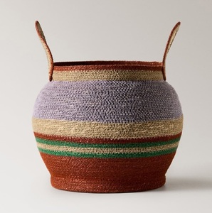 Panier de rangement vintage fait main en jonc de mer, bicolore beige et ocre, tressé, pour salon ou panier à linge - Product Image 4