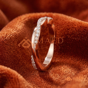 แหวนทองชมพูคุณภาพสูง ดีไซน์เก๋ไก๋ รูปทรงบิดเกลียว แหวนเพชรทันสมัย แหวนเงินเรียบหรู สามารถสวมซ้อนกันได้ เหมาะสำหรับเป็นเครื่องประดับงานแต่งงานสำหรับผู้หญิง - Product Image 3