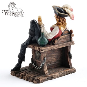 VERONESE DESIGN FANTASY LADY PIRATE TABLE CALENDRIER DÉCORATION MAISON RÉSINE ARTISANAT STYLE EUROPÉEN PEINT À LA MAIN ART COLLECTIBLE - Product Image 3