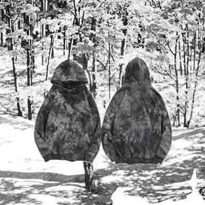 เสื้อฮู้ดดี้แบบสวมหัว OEM คุณภาพสูง สำหรับทุกเพศ ผลิตจากผ้าฝ้าย 100% ลายมัดย้อม ไซส์ใหญ่ รับสกรีนโลโก้ ดีไซน์เรียบง่าย สำหรับผู้ชาย ใส่ในฤดูหนาว - Product Image 2