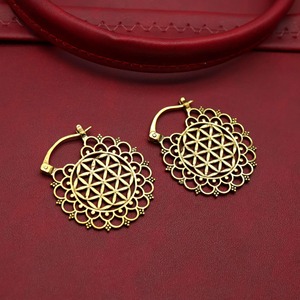 Antique Gold Plated Brass Circular Earrings With Floral Etching Design For Wedding Decoration - Product Image 4