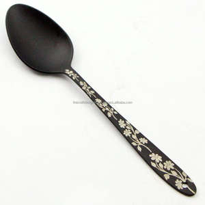 ชุดช้อนส้อมสแตนเลสงานฝีมือ ดีไซน์ OEM สำหรับงานเทศกาล ใช้ซ้ำได้ ราคาขายส่ง - Product Image 3