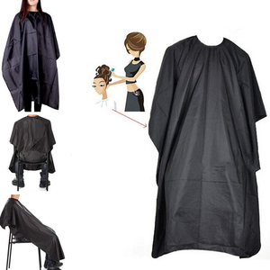Cape de Coiffure Imperméable et Confortable en Polyester Recyclé, Écologique et Durable, Ajustable pour Barbiers – Vente en Gros - Product Image 3