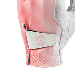 Equipo de Entrenamiento Deportivo Moderno para Prácticas al Aire Libre, Diseñado con Guantes de Golf para Mayor Comodidad en Entrenamientos Prolongados - Product Image 6