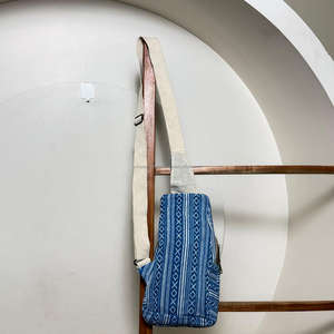 Sac banane en chanvre de l'Himalaya écologique Sac à bandoulière unisexe Sacs de voyage avec plusieurs poches et sangle réglable - Product Image 4