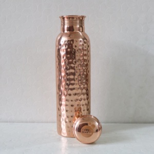 Botella de Agua de Cobre Puro Hecha a Mano, 950 ml, 32.5 oz de Capacidad, Diseño Martillado, a Prueba de Fugas, Botella de Cobre Auténtica - Product Image 2
