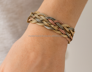 Bracelet manchette magnétique en cuivre de qualité supérieure, unisexe, élégant, ouvert, bijoux biomagnétiques, fabricant et fournisseur - Product Image 4