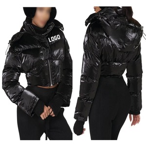 Chaqueta de Pana Acolchada Morada para Mujer, Cuello Almohada, Cierre de Cremallera, Manga Larga, Abrigo de Invierno, Color Sólido, Logotipo Frontal, Corte Regular - Product Image 4