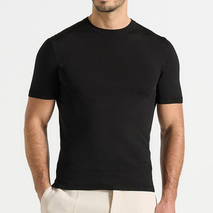 T-shirt à manches courtes en tricot noir pour homme, col rond, coupe classique, couleur unie, décontracté - Product Image 2