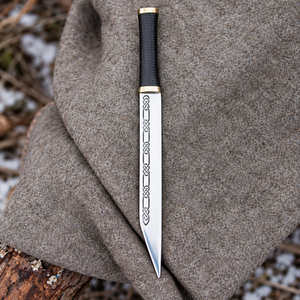 Cuchillo Vikingo Seax Personalizado, Cuchillo Largo con Grabado Celta, Hoja Recta Hecha a Mano, Estilo Medieval con Funda - Product Image 1