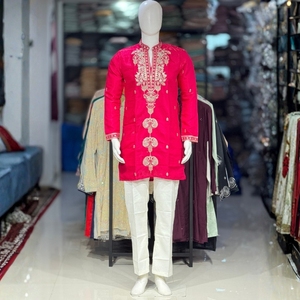 Conjunto de Kurta y Pantalón de Vidrio Romano Royal Heritage con Bordado Dorado e Interior de Algodón para Vestimenta Festiva y de Boda para Hombre, Venta al Por Mayor - Product Image 1