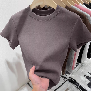 T-shirts courts pour femmes en tissu mélange de coton doux, coupe élégante pour un style décontracté quotidien et streetwear - Product Image 3