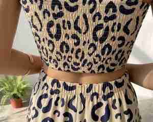Conjunto de 2 Piezas con Estampado de Leopardo, Top Corto Transpirable 100% Algodón y Falda con Volantes, Ropa Urbana Moderna y Linda para Primavera - Product Image 6
